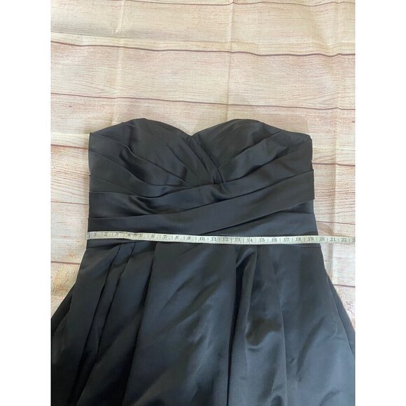 David's Bridal Women's Black Strapless Ruched Bodice Wedding Dress - 18 - Picture 10 of 15